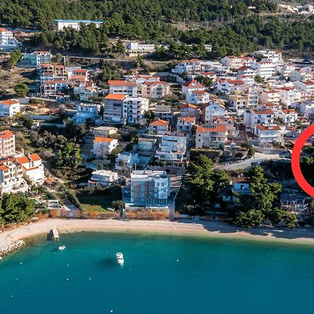 Urban Edge - Beach Apartments Omis Bagian luar foto